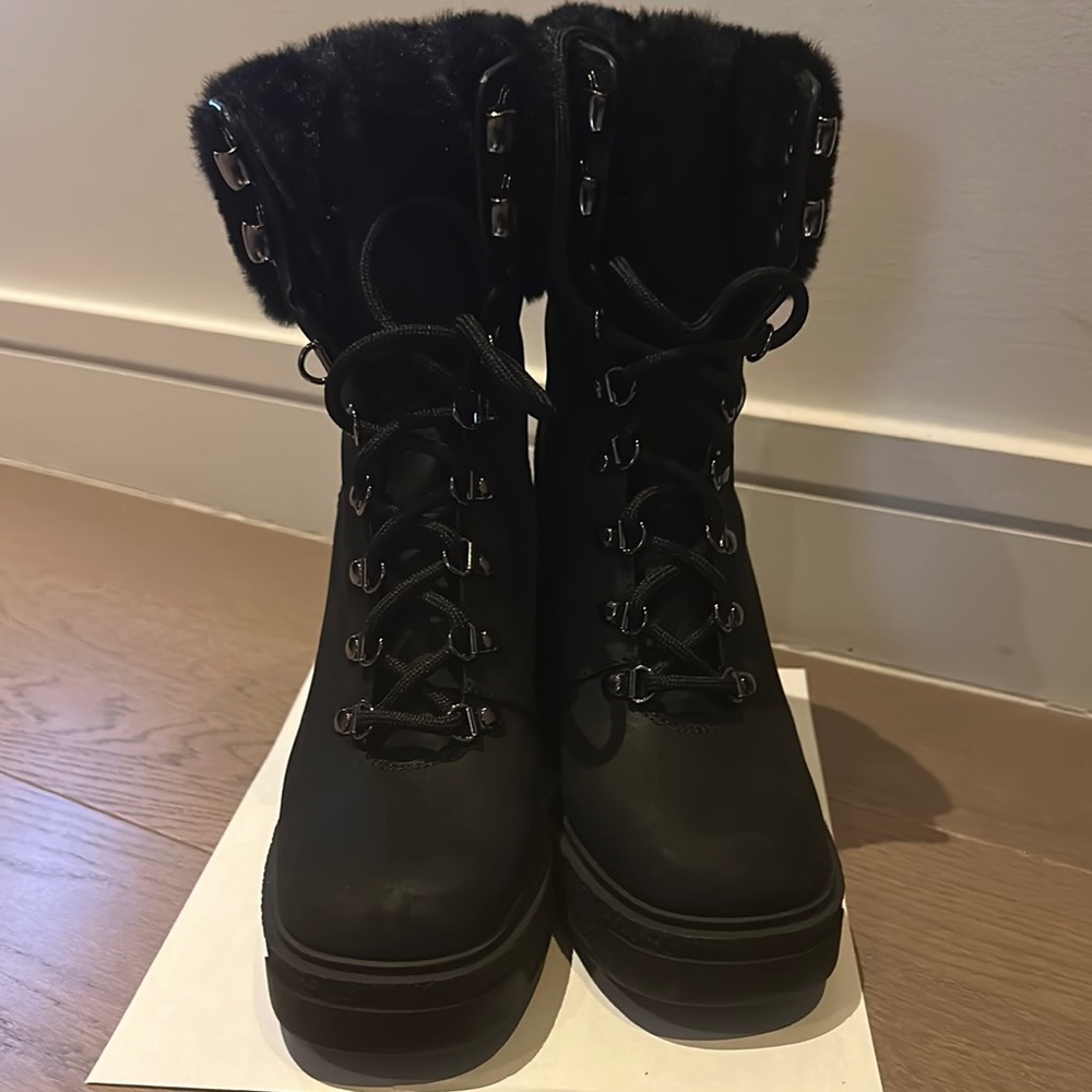 Women's Black Fur-Lined Boots